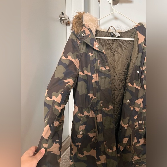 Camouflage Women’s Jacket size 6 - Picture 4 of 8